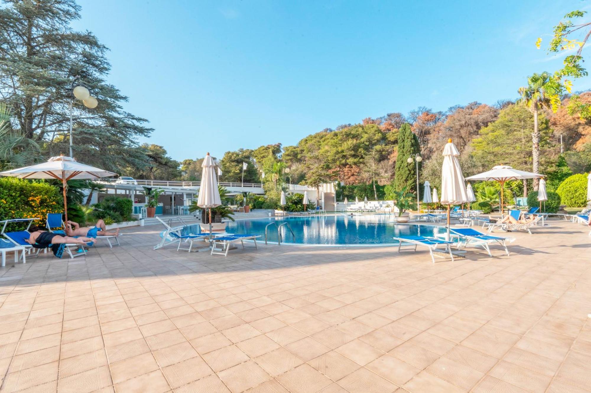Hotel Santa Lucia Santa Cesarea Terme Exterior foto